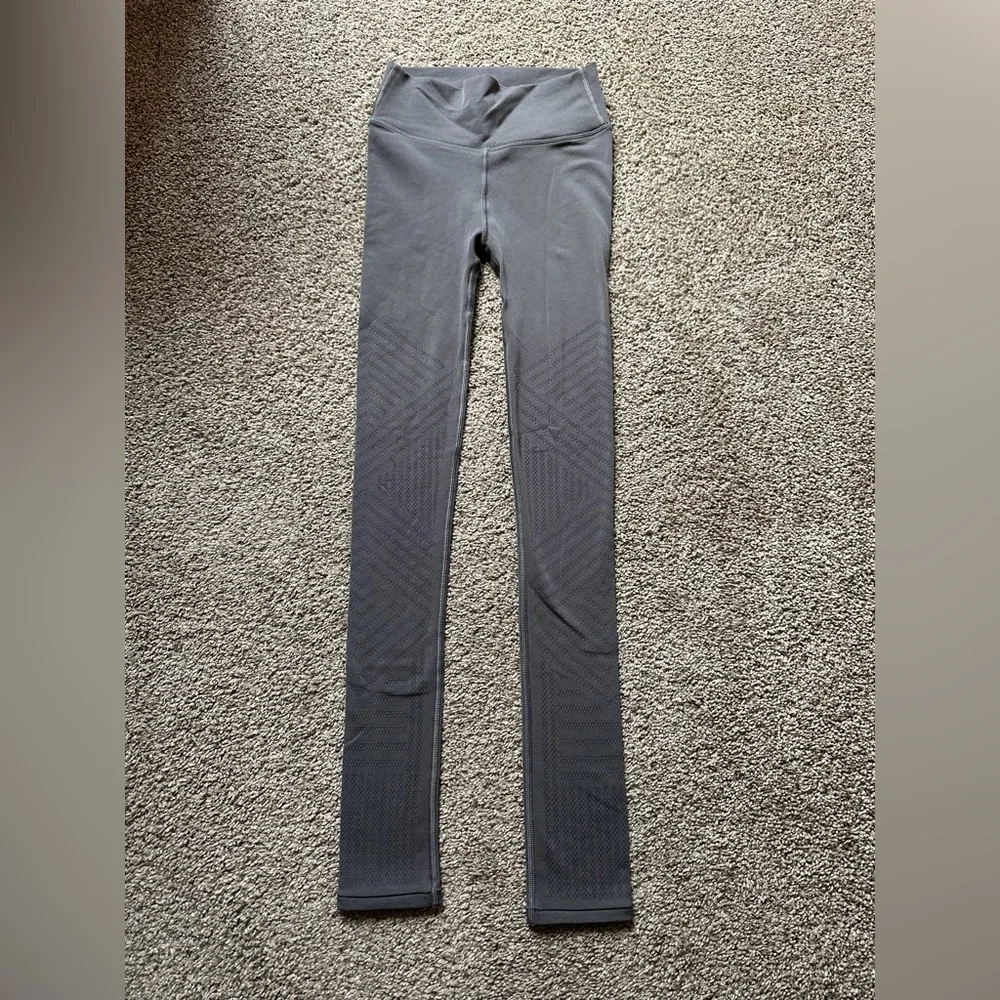Lululemon Reveal Tight *Mesh Stripes